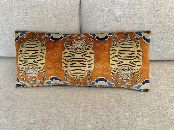 Velvet Pillow with 3 Tigers - Image 4