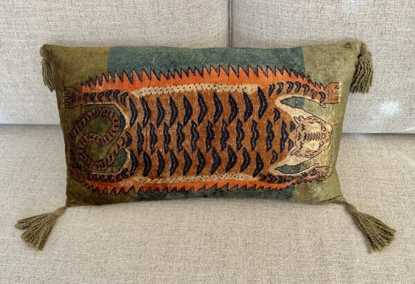Velvet Tiger Pillow - Image 3