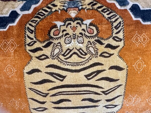 Velvet Pillow with 3 Tigers - Image 3